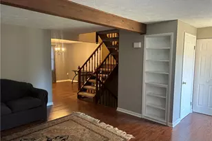 934 Lynwood Ct, Cranberry Township, PA 16066 - Photo 5