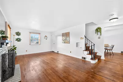 205 Hartle Rd, Pittsburgh, PA 15116 - Photo 5