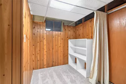 138 Peters Dr, Pittsburgh, PA 15116 - Photo 23