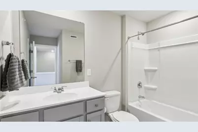 695 Olivia St, Collier Township, PA 15205 - Photo 9