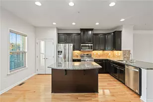 407 Fairmont Dr, Marshall, PA 15090 - Photo 3