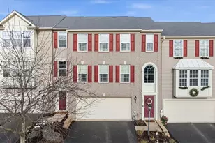 157 Kensington Dr, Ohio Township, PA 15237 - Photo 1