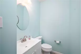 227 Thornapple Ln, Cranberry Township, PA 16066 - Photo 15