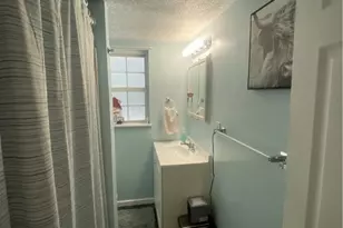 322 N Washington St, Evans City, PA 16033 - Photo 9