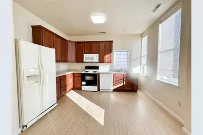 137 N Main St #D, Butler, PA 16001 - Photo 3