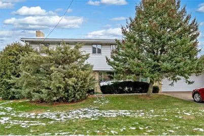 317 N Church St, Mount Pleasant Township, PA 15666 - Photo 3