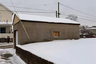 230 13th St, Ellwood City, PA 16117 - Photo 3