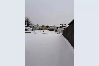 626 Todd Ave, Ellwood City, PA 16117 - Photo 3