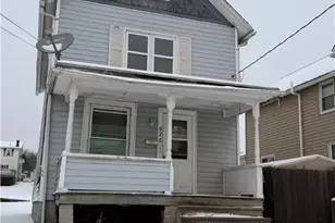 626 Todd Ave, Ellwood City, PA 16117 - Photo 1