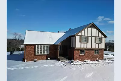 39 Adrian Dr, Hempfield Township, PA 15601 - Photo 3