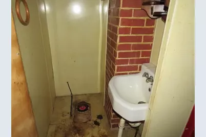 223 Church St, Delmont, PA 15626 - Photo 9