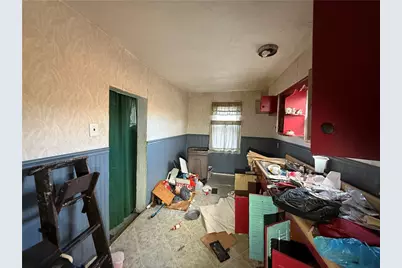 211 Division St, Braddock, PA 15104 - Photo 7