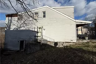 211 Division St, Braddock, PA 15104 - Photo 17