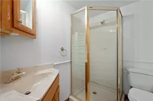 126 Woodhall Dr, Pittsburgh, PA 15236 - Photo 17