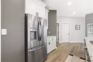 303 Kenney Dr, Leet Township, PA 15143 - Photo 17