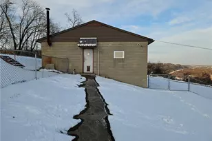 1317 Pitcairn St, Tarentum, PA 15084 - Photo 25