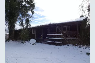 301 S Center Avenue, New Stanton, PA 15672 - Photo 11