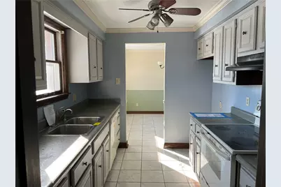 1014 Jefferson Ave, Jeannette, PA 15644 - Photo 5