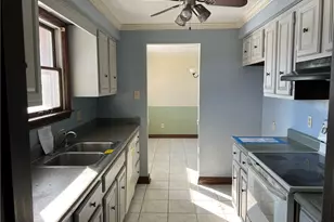 1014 Jefferson Ave, Jeannette, PA 15644 - Photo 5