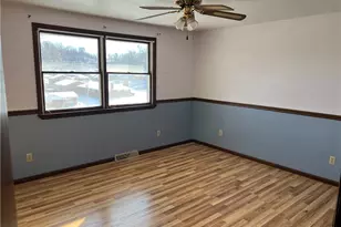 1014 Jefferson Ave, Jeannette, PA 15644 - Photo 7