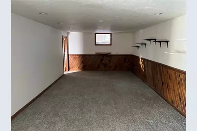 1014 Jefferson Ave, Jeannette, PA 15644 - Photo 17