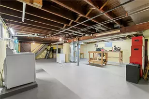 44 Franklin Ave, Ellwood City, PA 16117 - Photo 15