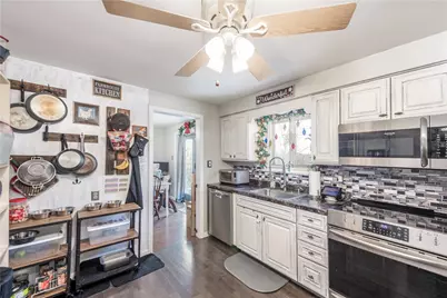 1325 Pesavento Dr, Bridgeville, PA 15017 - Photo 13