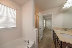 2801 Pointe View Dr, Adams Township, PA 16046 - Photo 35