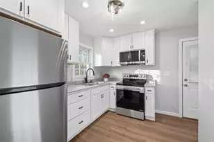 76 Valleyview Dr, Economy, PA 15003 - Photo 9