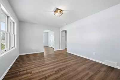 76 Valleyview Dr, Economy, PA 15003 - Photo 7