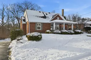 76 Valleyview Dr, Economy, PA 15003 - Photo 3