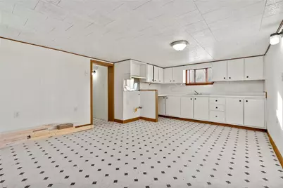832 Delaware Ave, Glassport, PA 15045 - Photo 11