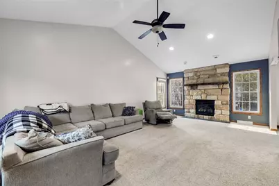 642 Portersville Road, Perry Township, PA 16117 - Photo 3