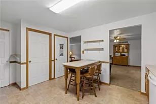 38 Roxbury Rd, Pittsburgh, PA 15221 - Photo 17