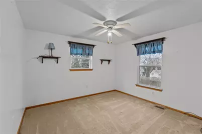 38 Roxbury Rd, Pittsburgh, PA 15221 - Photo 13