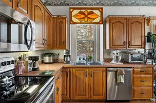 118 Saltarka Ln, Zelienople, PA 16063 - Photo 11