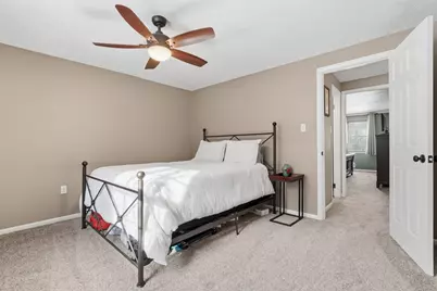 711 Newton Square, Moon/Crescent Twp, PA 15108 - Photo 21