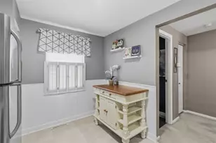 711 Newton Square, Moon/Crescent Twp, PA 15108 - Photo 13