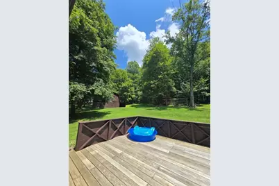 216 Clubhouse Dr, Loyalhanna, PA 15681 - Photo 5