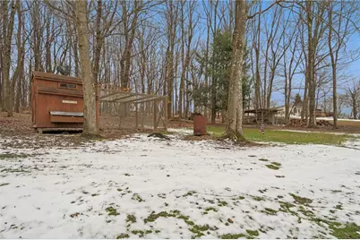 216 Clubhouse Dr, Loyalhanna, PA 15681 - Photo 43