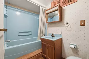 2464 Henry Ln, Pittsburgh, PA 15143 - Photo 25