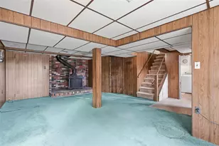 2464 Henry Ln, Pittsburgh, PA 15143 - Photo 19