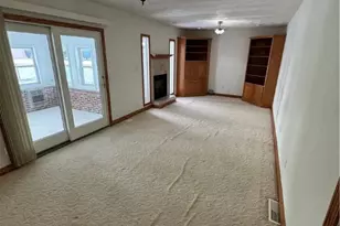 110 Woodbury Dr, Butler, PA 16001 - Photo 7