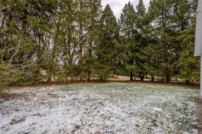 147 Carmichaels St, Dry Tav-Rices Landing, PA 15357 - Photo 31