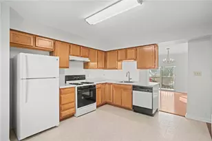 409 Redwood Ct, Ross Twp, PA 15202 - Photo 11