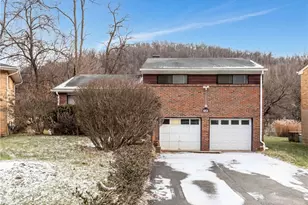 1213 Robinia Dr, Pittsburgh, PA 15221 - Photo 3