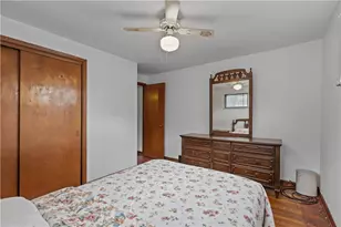 1213 Robinia Dr, Pittsburgh, PA 15221 - Photo 15