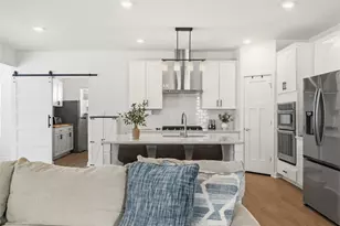 1205 Magnolia Ct, Pittsburgh, PA 15143 - Photo 11