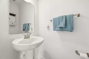 1205 Magnolia Ct, Pittsburgh, PA 15143 - Photo 7