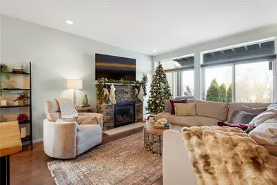 15 Bailey Park Ln, Pittsburgh, PA 15210 - Photo 9